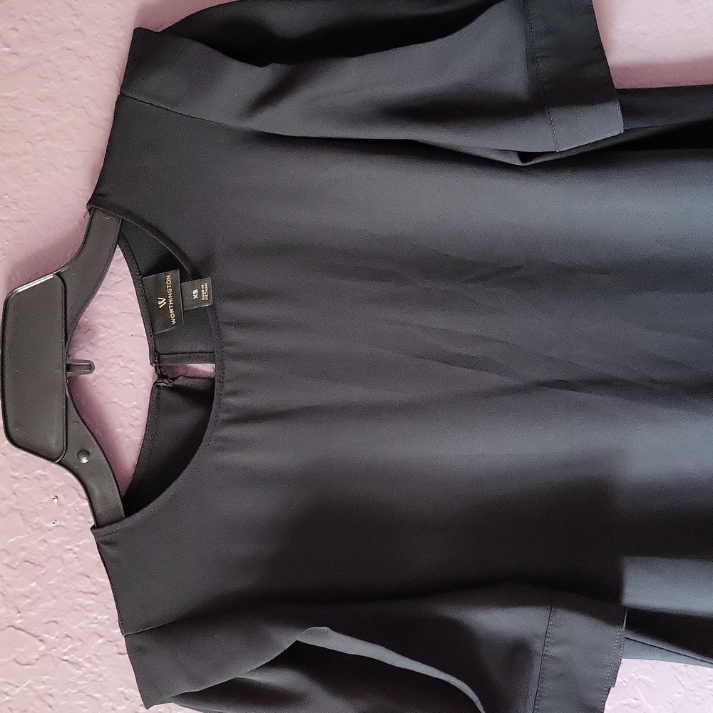 Worthington Blouse - Picture 2 of 12